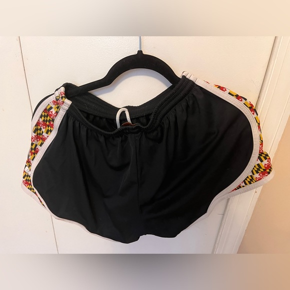 Fit 2 Win Maryland Flag Running Shorts (Large) - Picture 3 of 4